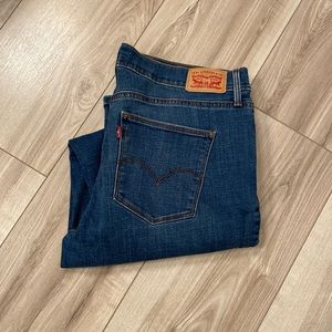 Levi’s Bootcut - size 33 (15/16)